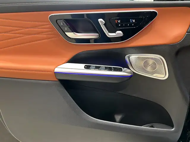 Mercedes-Benz 450 view 13