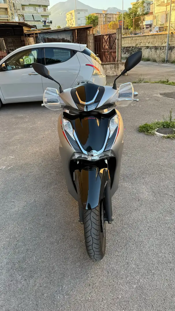 Honda SH 350i sport - 1