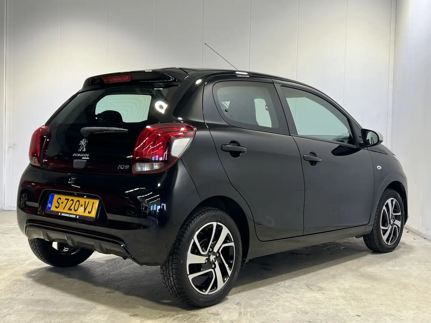 Peugeot 108 1.0 e-VTi Active TOP! | Bluetooth | LED dagrijverl Noir - 2