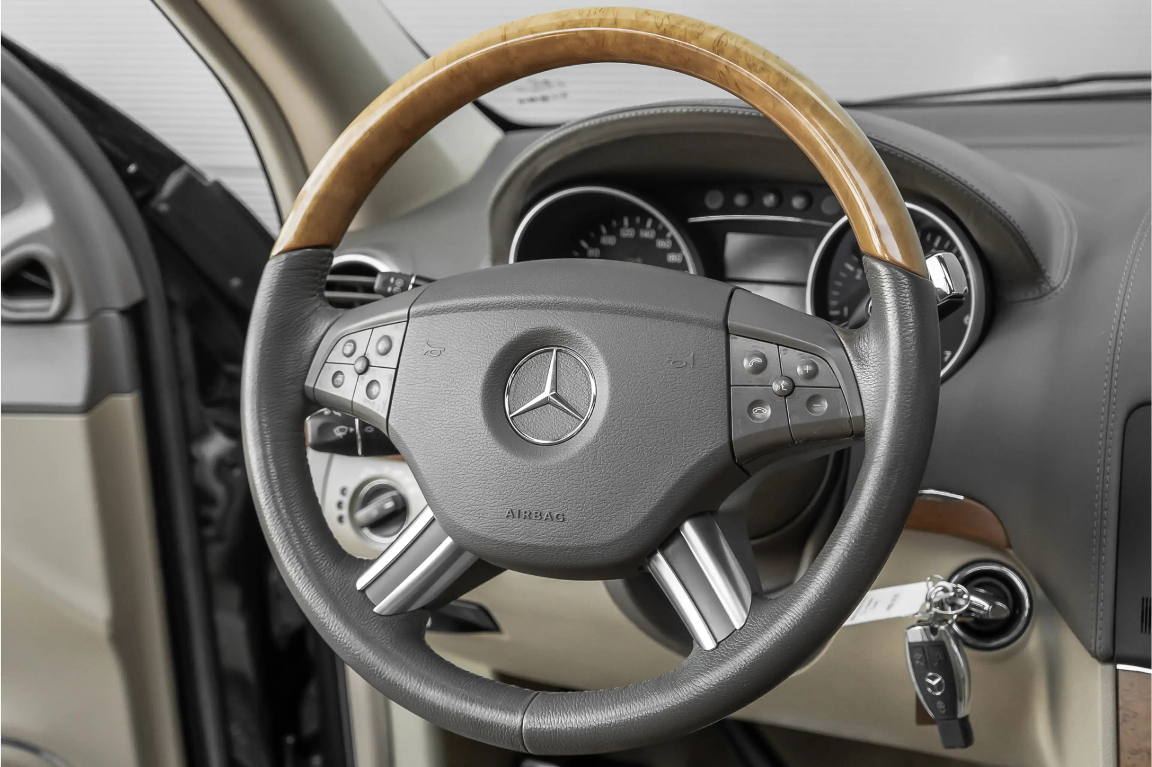 Mercedes-Benz GL 500 Pano 7-Pers Luchtvering BTW 21" — photo 22