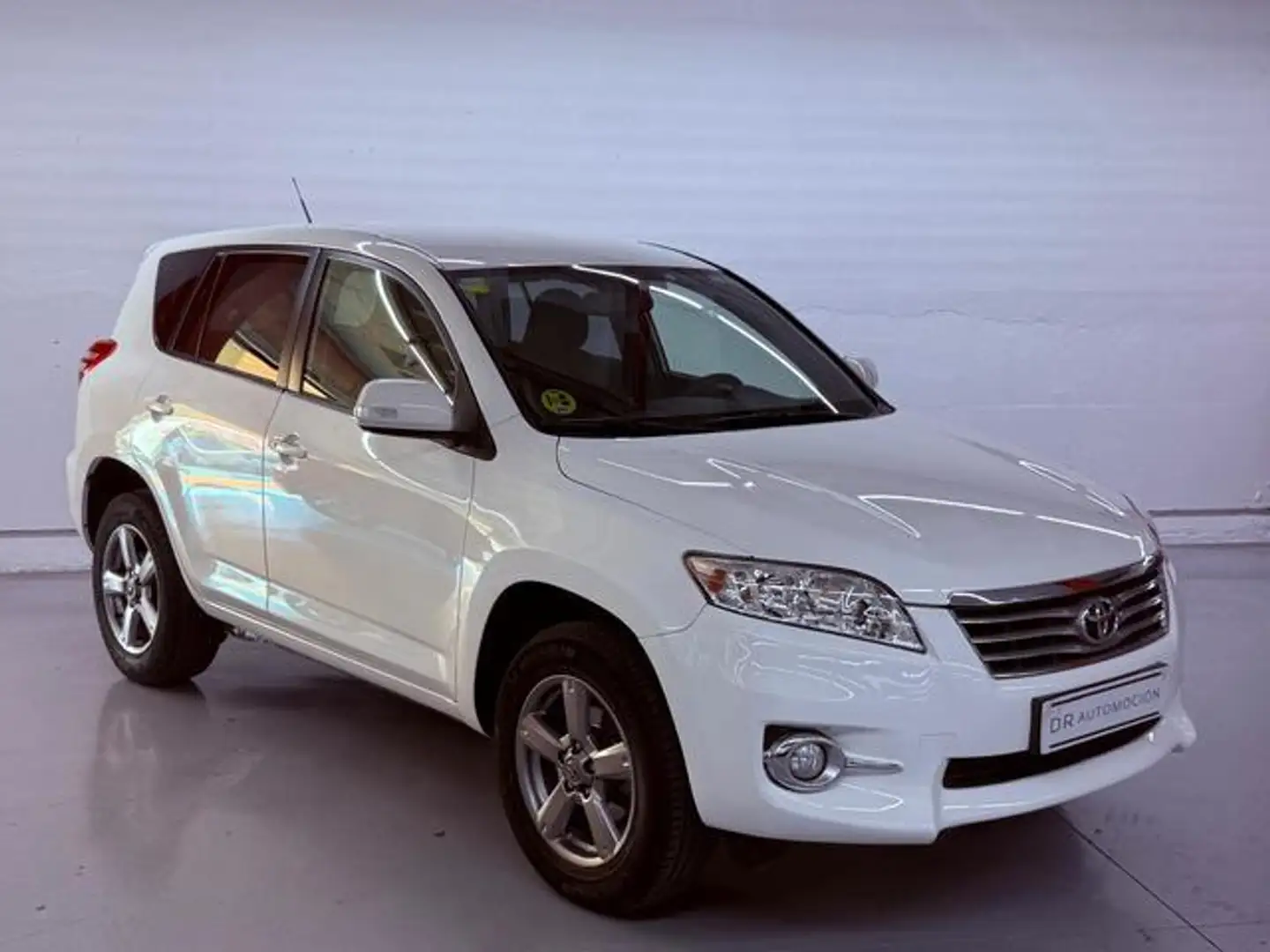 Toyota RAV 4 2.2D-4D Active 4x2 Blanc - 1