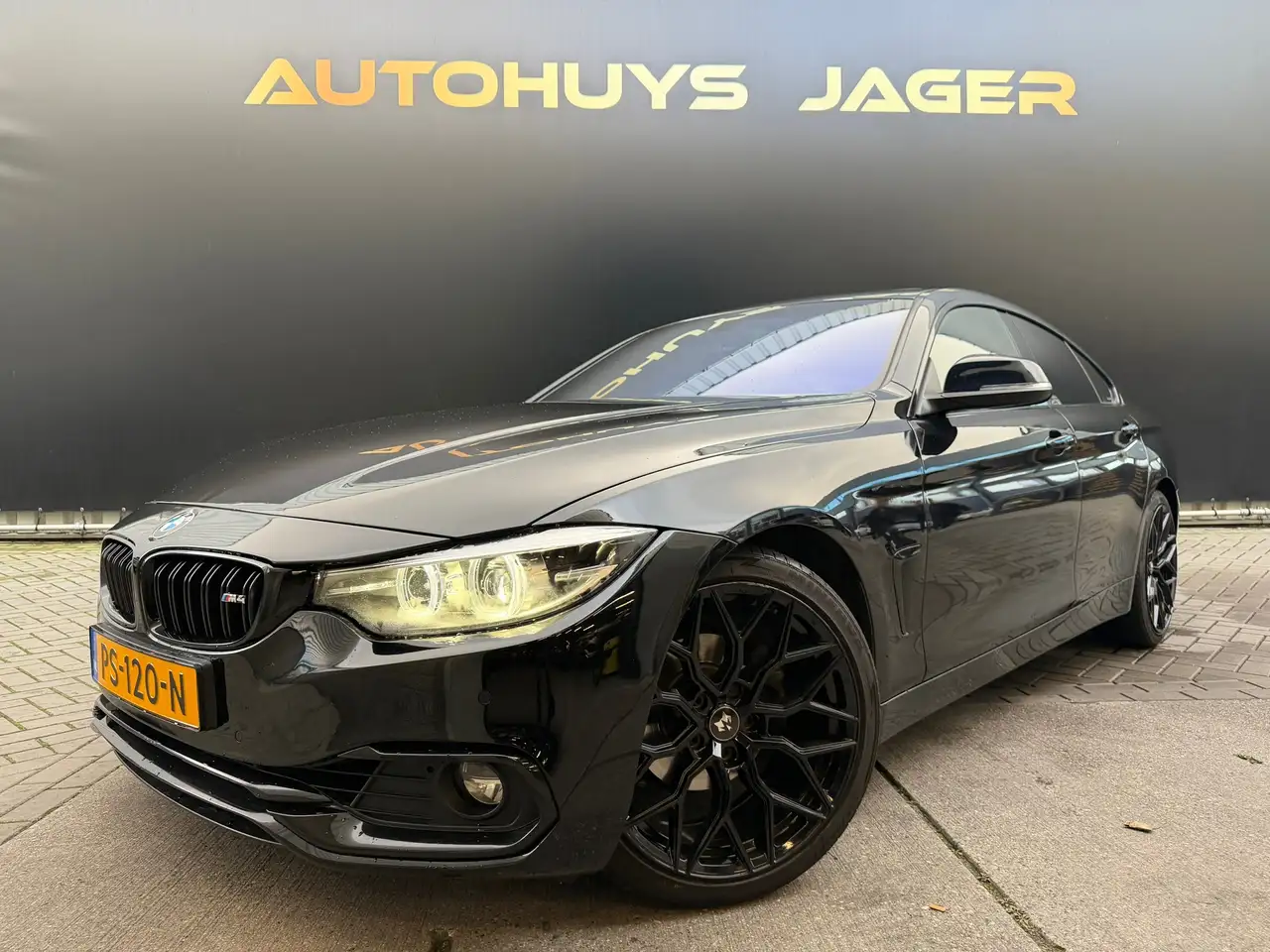 BMW 418