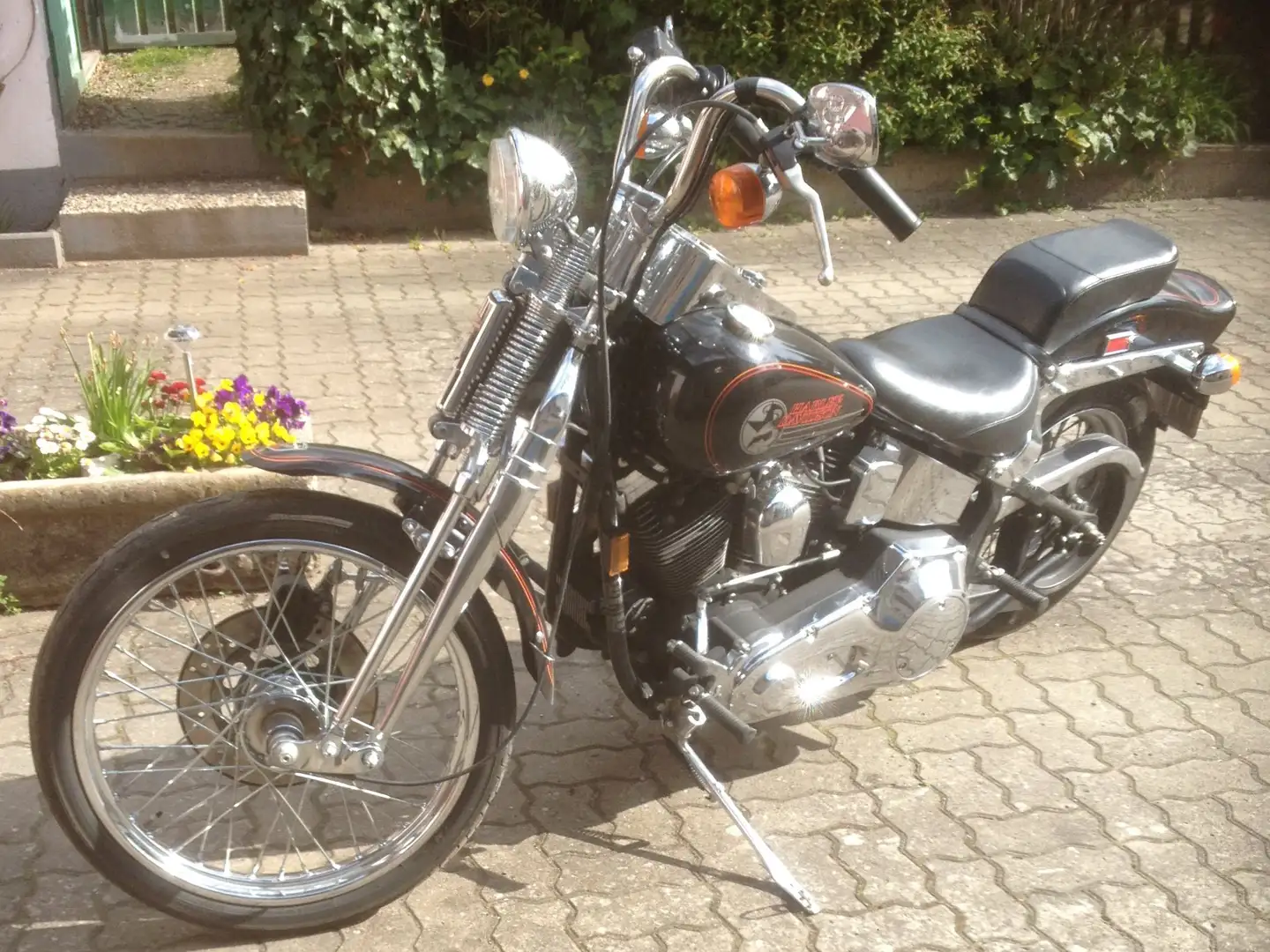 Harley-Davidson Softail FXSTS Negro - 1