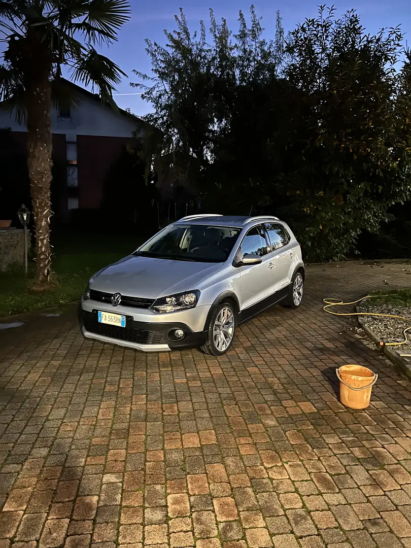 Volkswagen Polo Cross 1.4 TDI (Blue Motion Technology) - 1