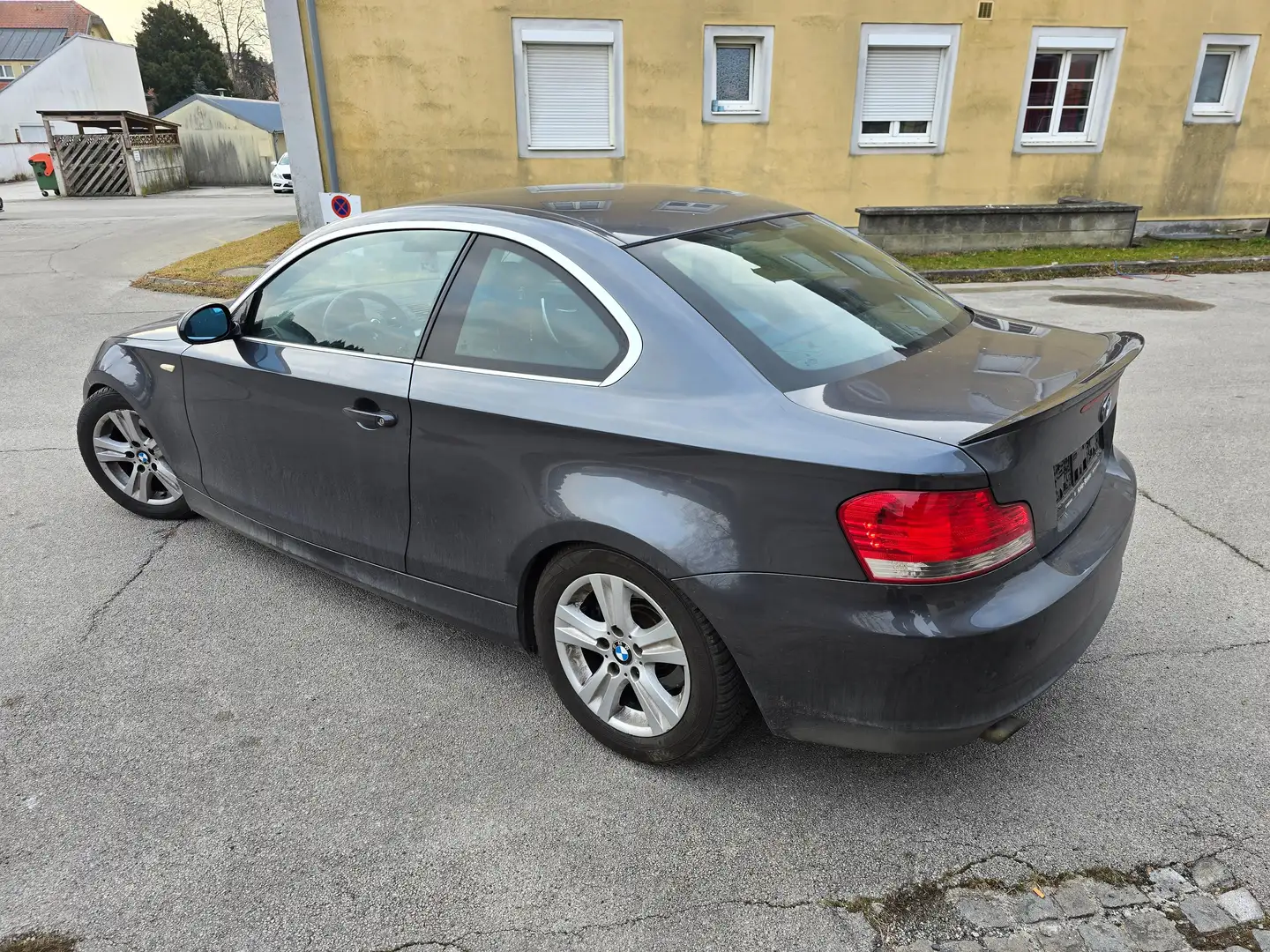 BMW 120 120d Coupé Österreich-Paket Grau - 2