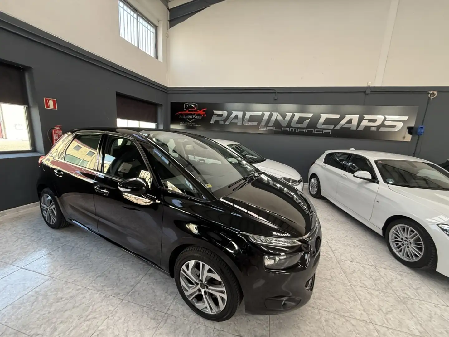 Citroen C4 Picasso 2.0BlueHDi Exclusive EAT6 150 Negro - 1