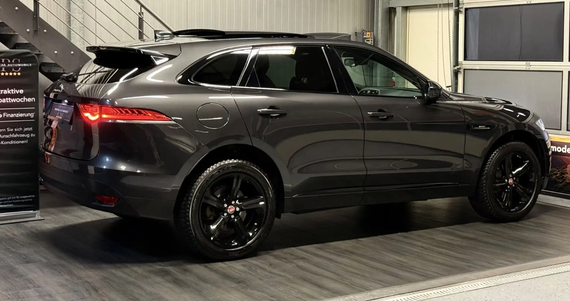 Jaguar F-Pace R-Sport AWD Aut. LED*Navi*Leder*Kam.*Spur Grau - 2