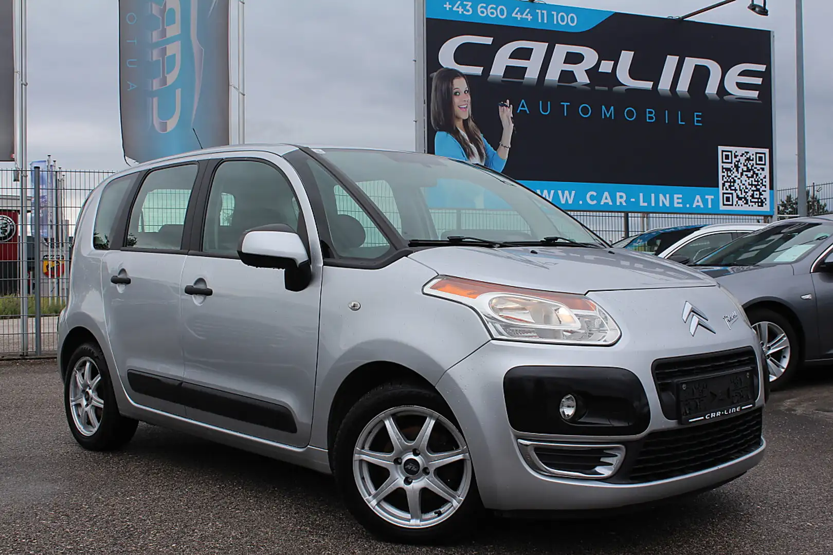 Citroen C3 Picasso 1,6 HDi 90 Comfort Tempomat Digital Tacho Silber - 1
