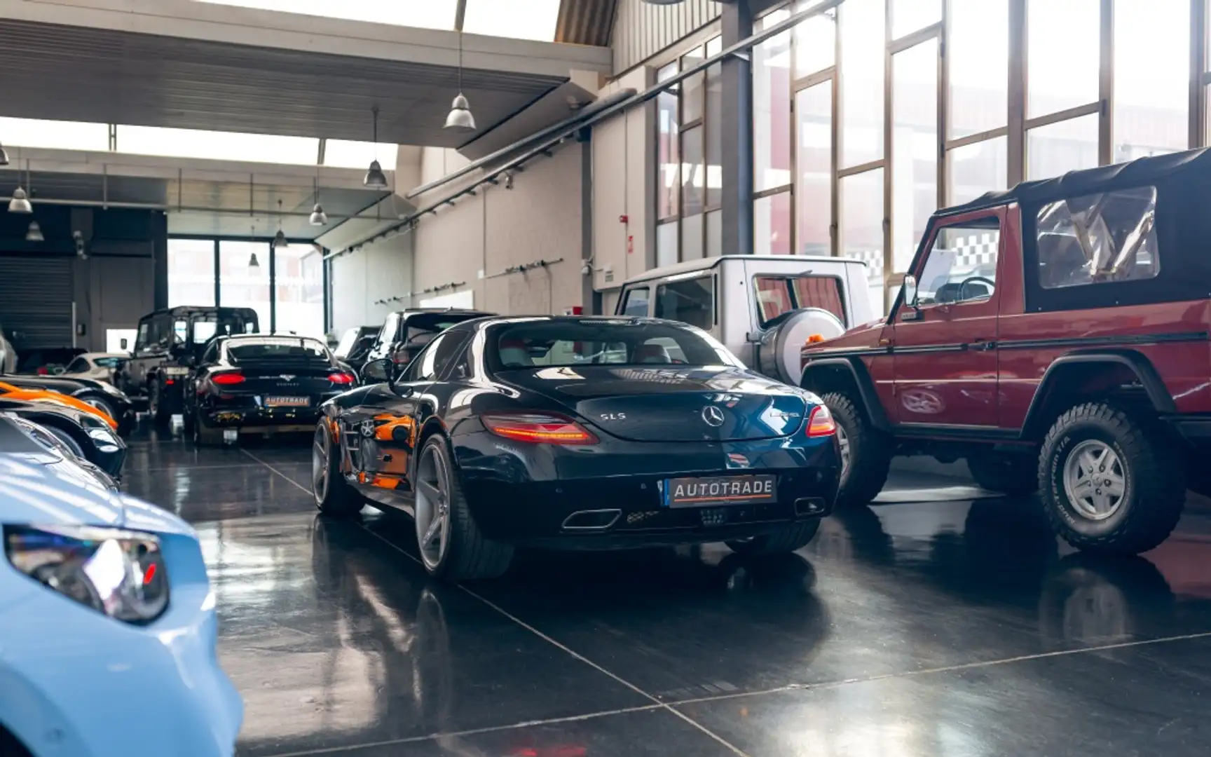 Mercedes-Benz SLS Blue - 2