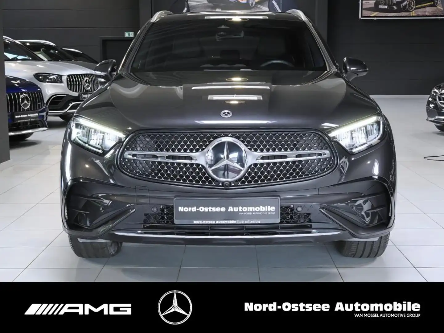 Mercedes-Benz GLC 300 d 4M AMG ADV.+ KAMERA LED KEYLESS MEMORY Grau - 2