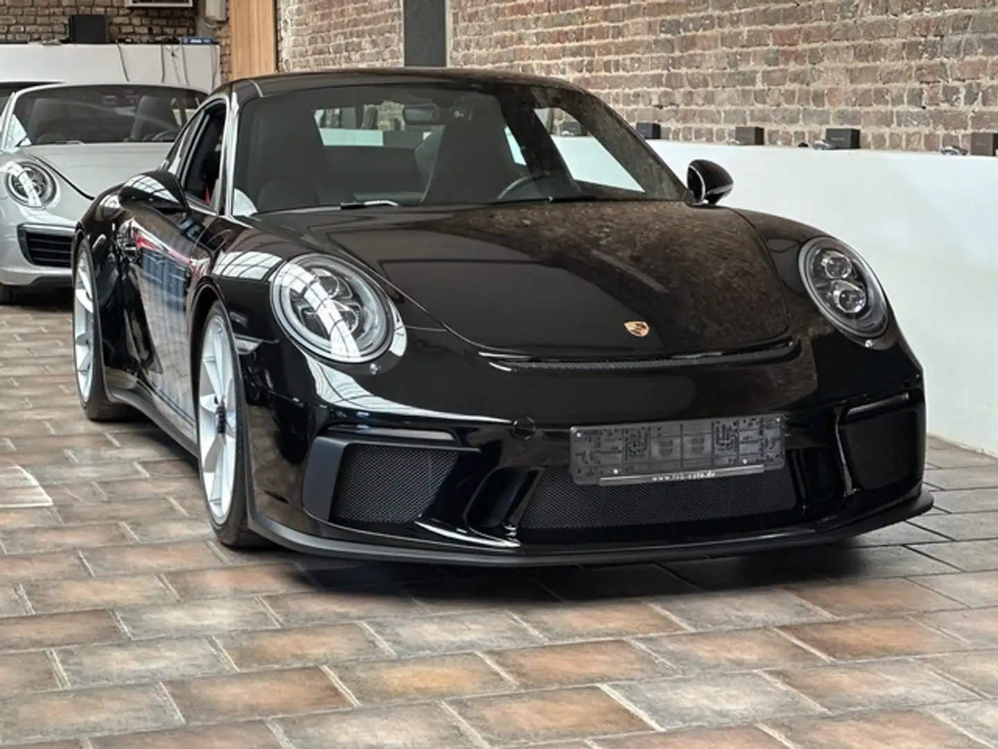 Porsche 991 911 GT3 Touring TOURING*UNFALLFREI*PZ SCHECKHEFT*L Zwart - 1