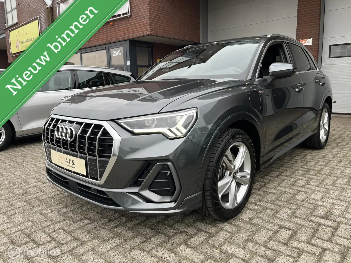 Audi Q3 45 TFSI e S-LINE*PANO-DAK*ACC*CAMERA*LED*PDC* Gris - 1