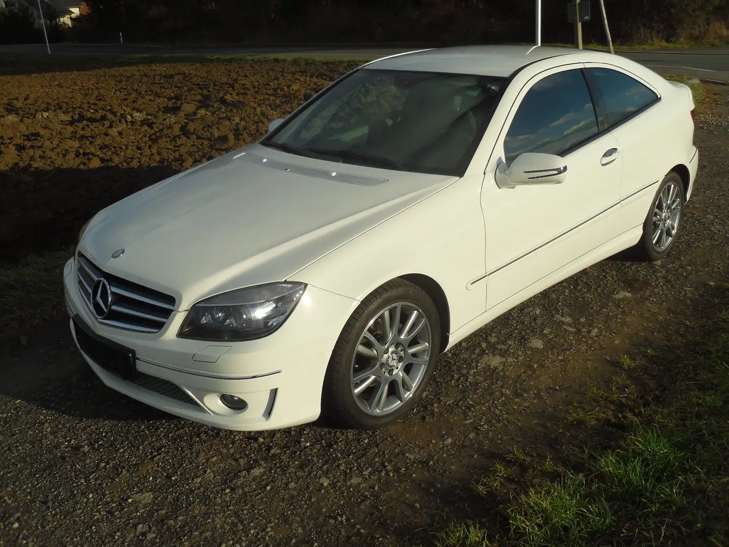 Mercedes-Benz CLC 180 Kompressor Weiß - 1