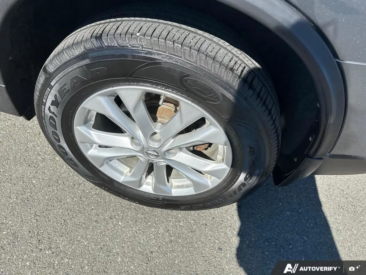 Nissan Rogue снимка Nissan Rogue