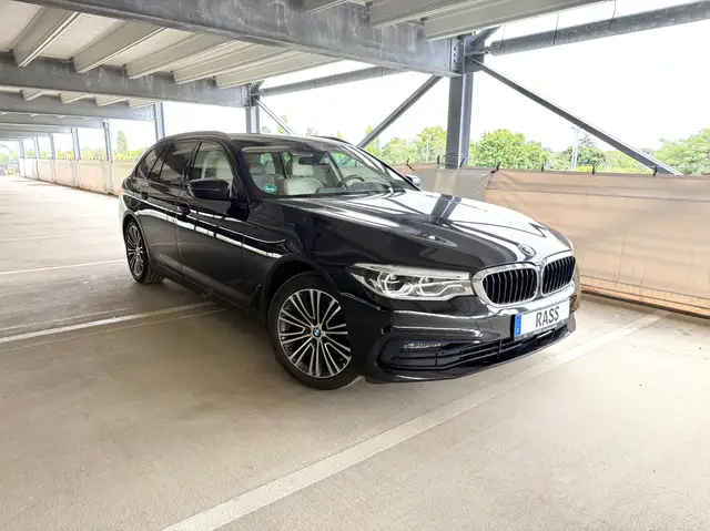 Bmw 520 d xDrive MSport 1HAND KOMFORT*HUD*LED*KAM*AHK*ACC
