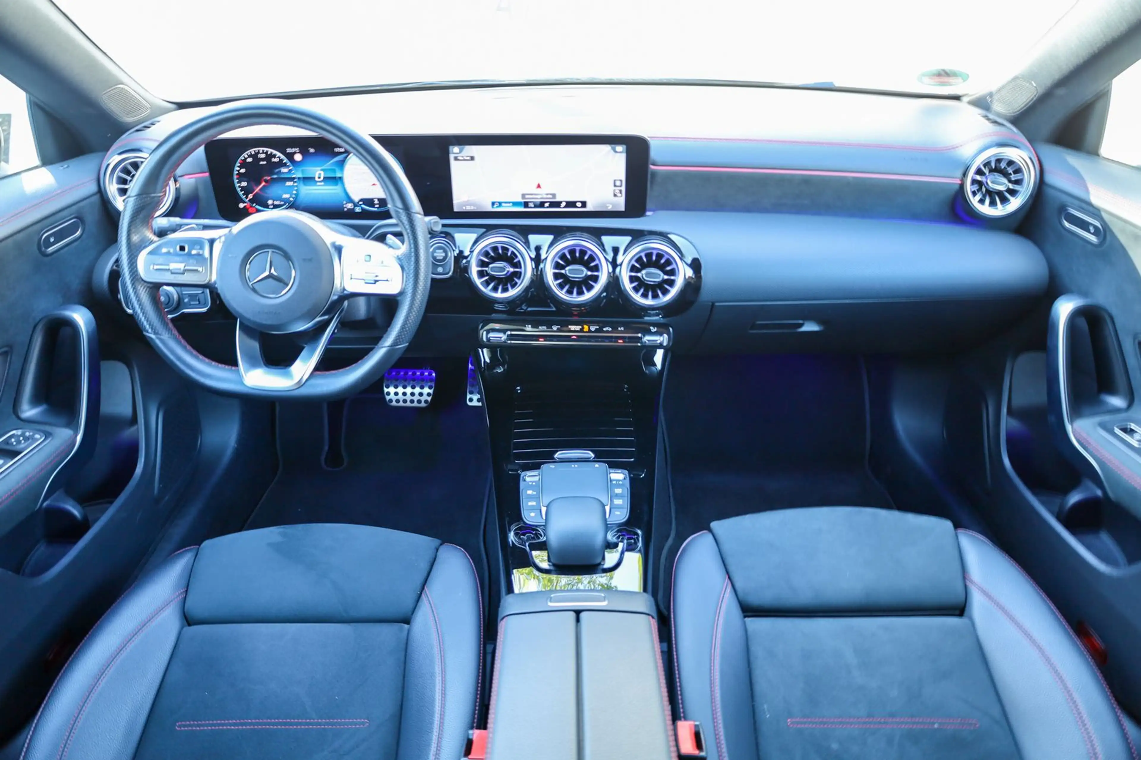 Mercedes-Benz CLA 200 AMG-Line|Night-Paket|AHK — photo 14