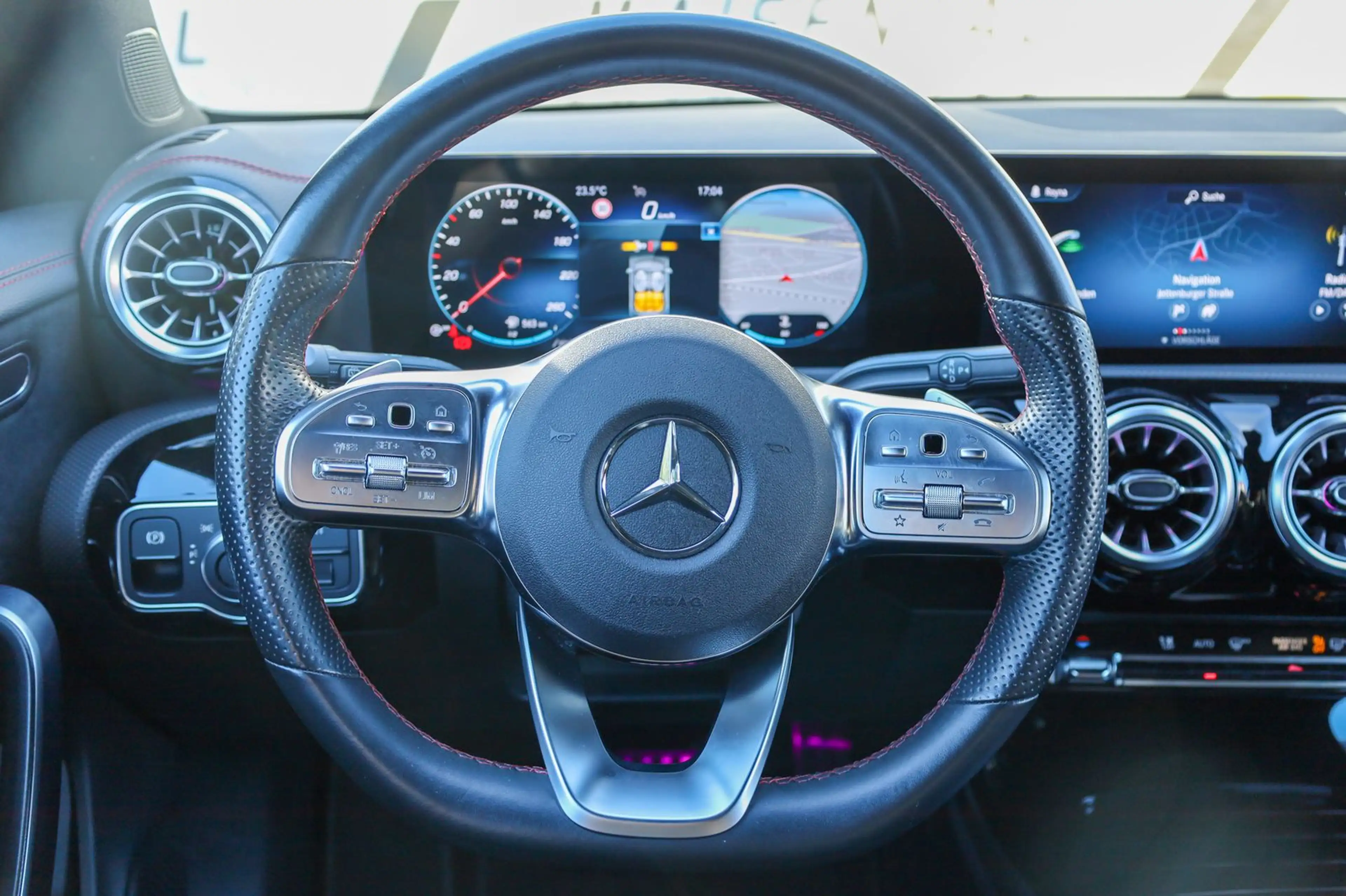 Mercedes-Benz CLA 200 AMG-Line|Night-Paket|AHK — photo 12
