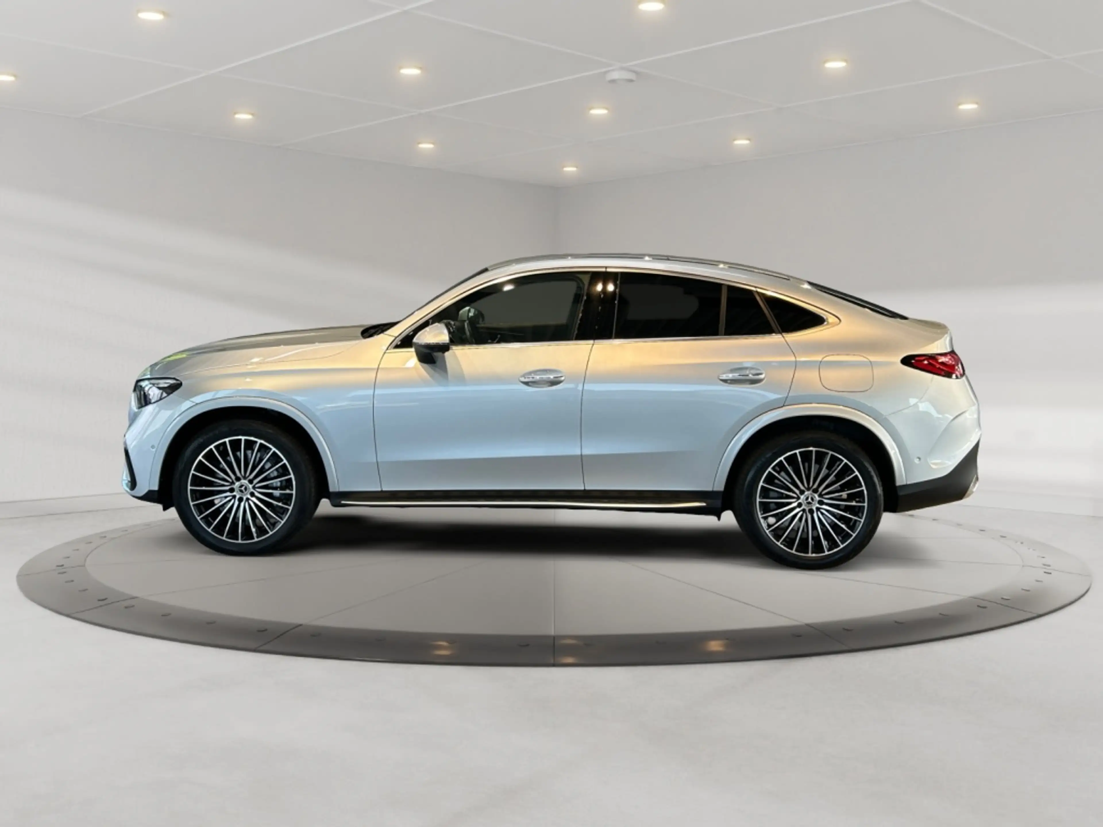 Mercedes-Benz GLC 300 de 4matic Coupe AMG AMG+MBUX+Burm+AHK — photo 5