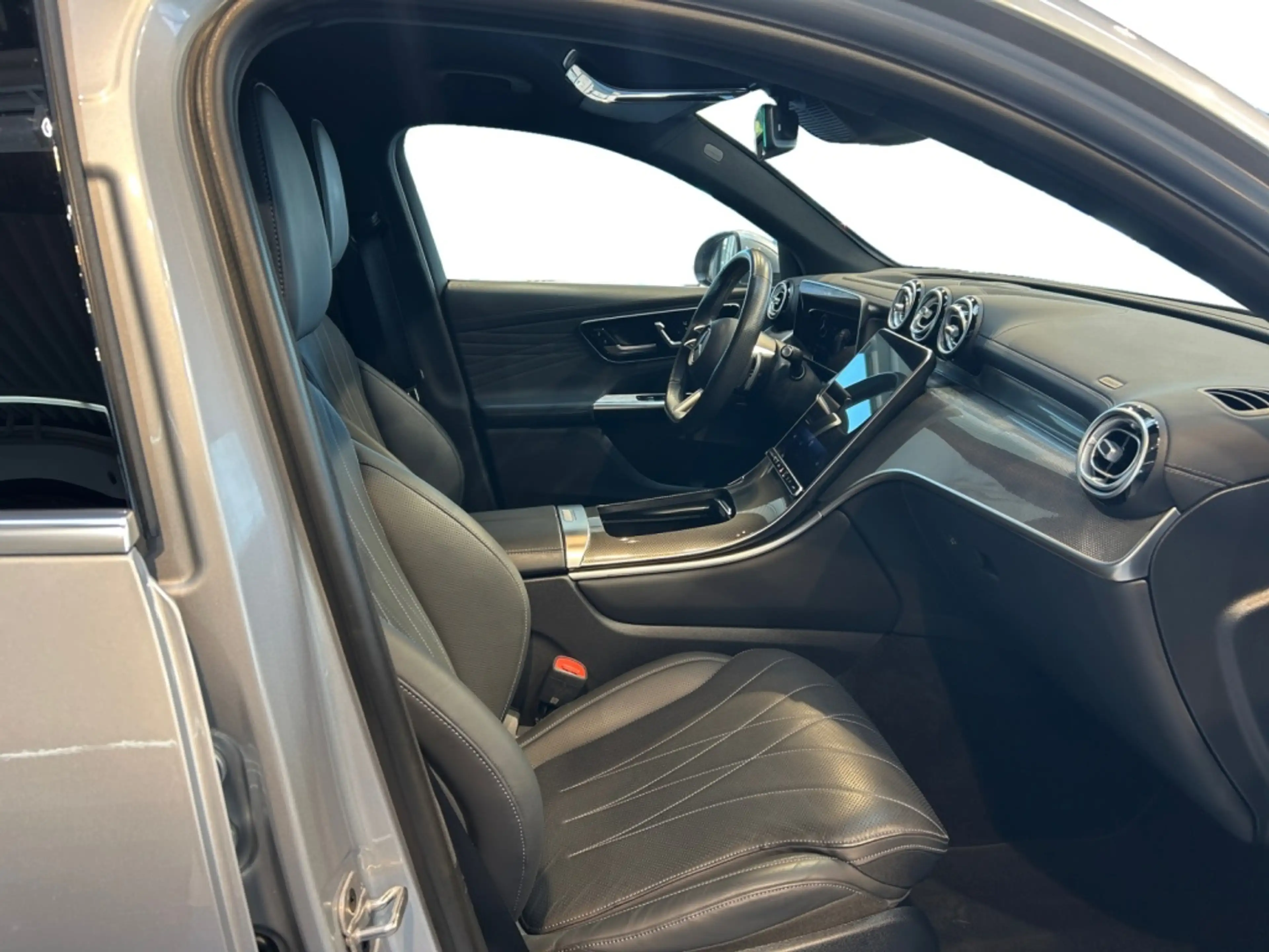 Mercedes-Benz GLC 300 de 4matic Coupe AMG AMG+MBUX+Burm+AHK — photo 10