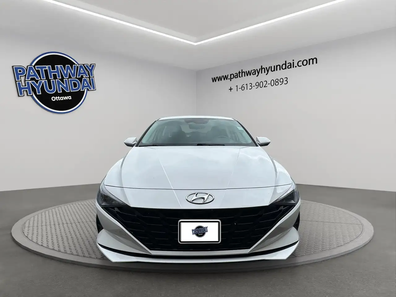 Hyundai ELANTRA photo Hyundai ELANTRA
