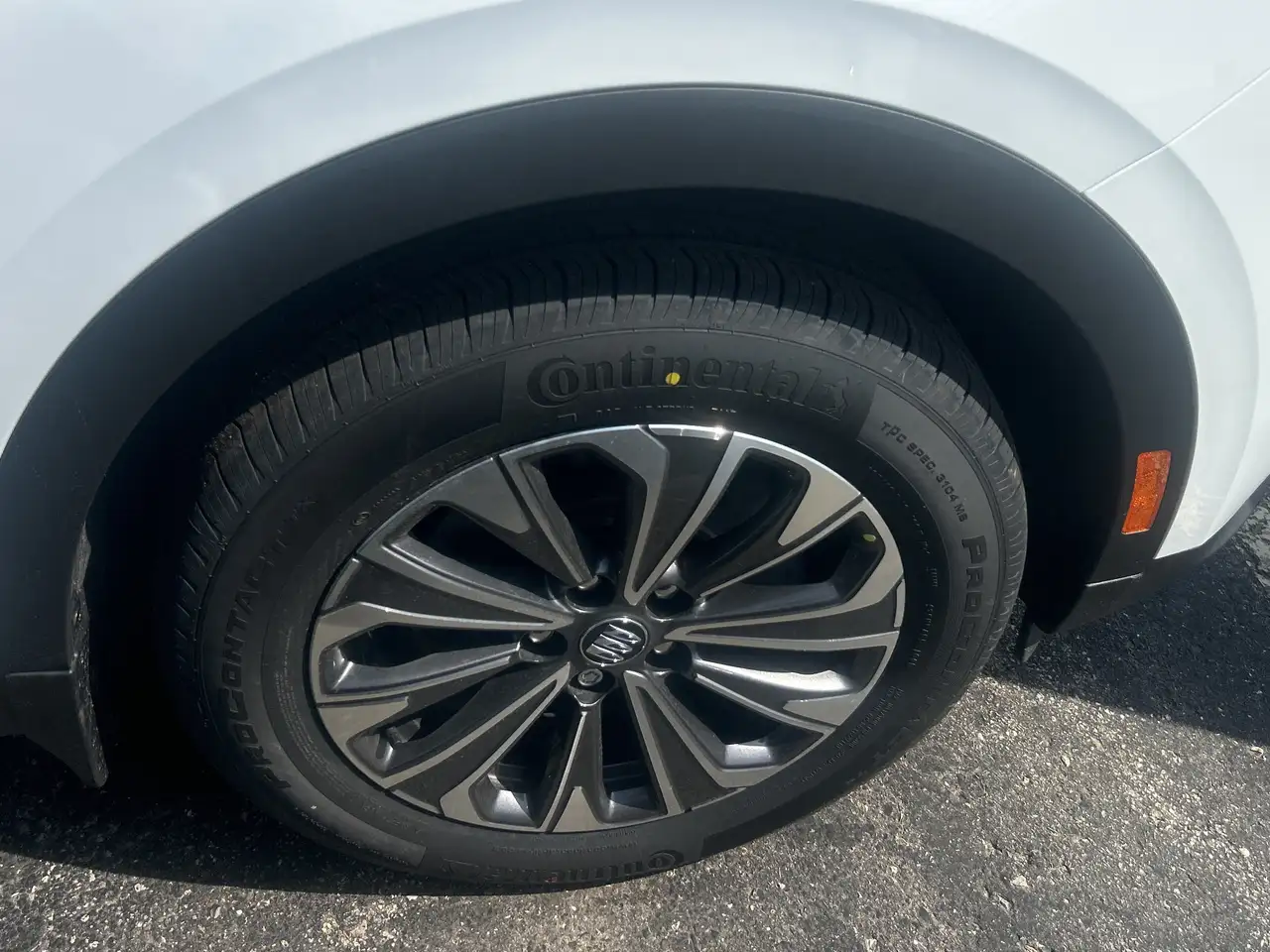 Buick Envision снимка Buick Envision
