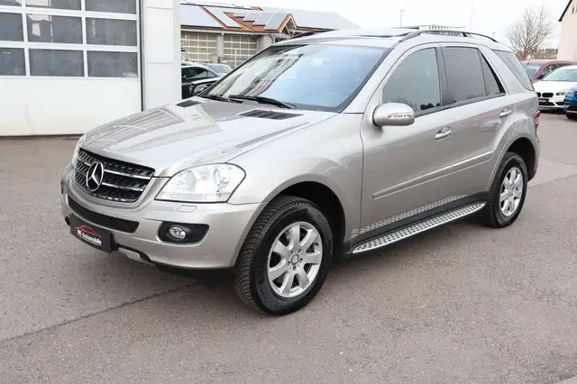 Mercedes-Benz ML 280 CDI 4-Matic 1. Hand + 45 tkm NEUWAGENZUST