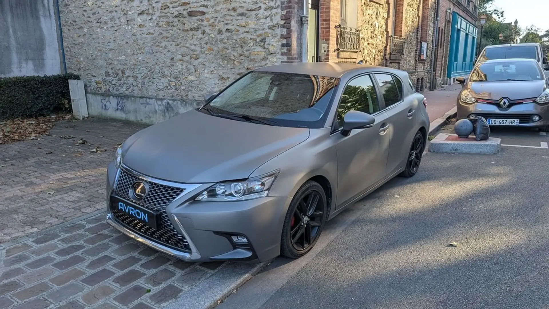 Lexus CT 200h CT200H 200h 136cv Pack Business (Covring gris mat, noir d'origine) Gris - 1