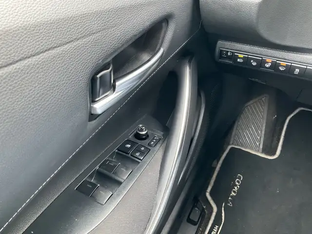 Toyota Corolla view 9