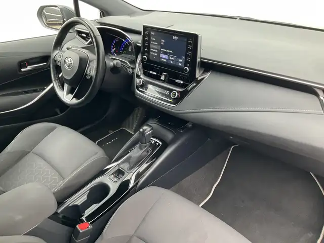 Toyota Corolla view 3