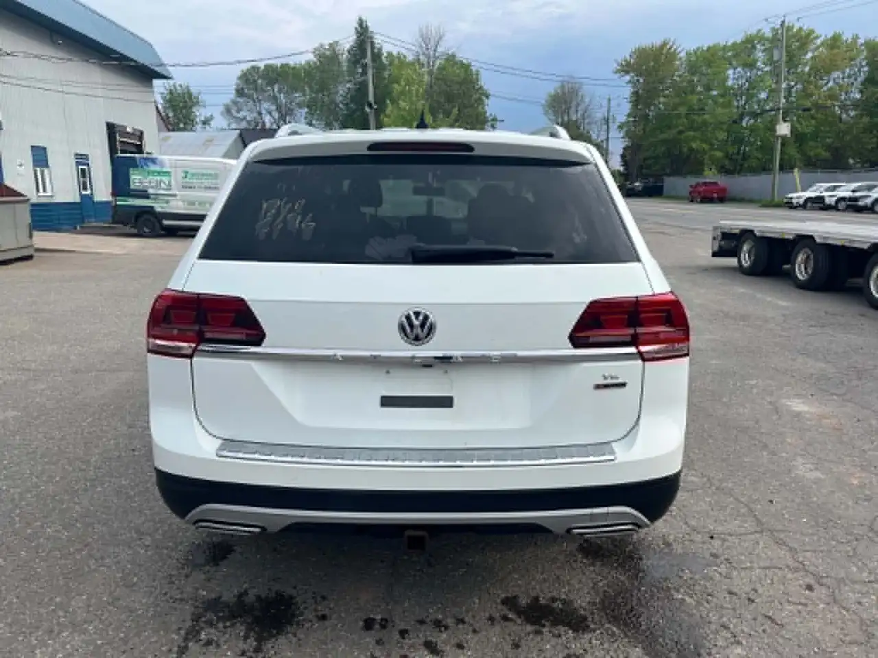 Volkswagen Atlas photo Volkswagen Atlas