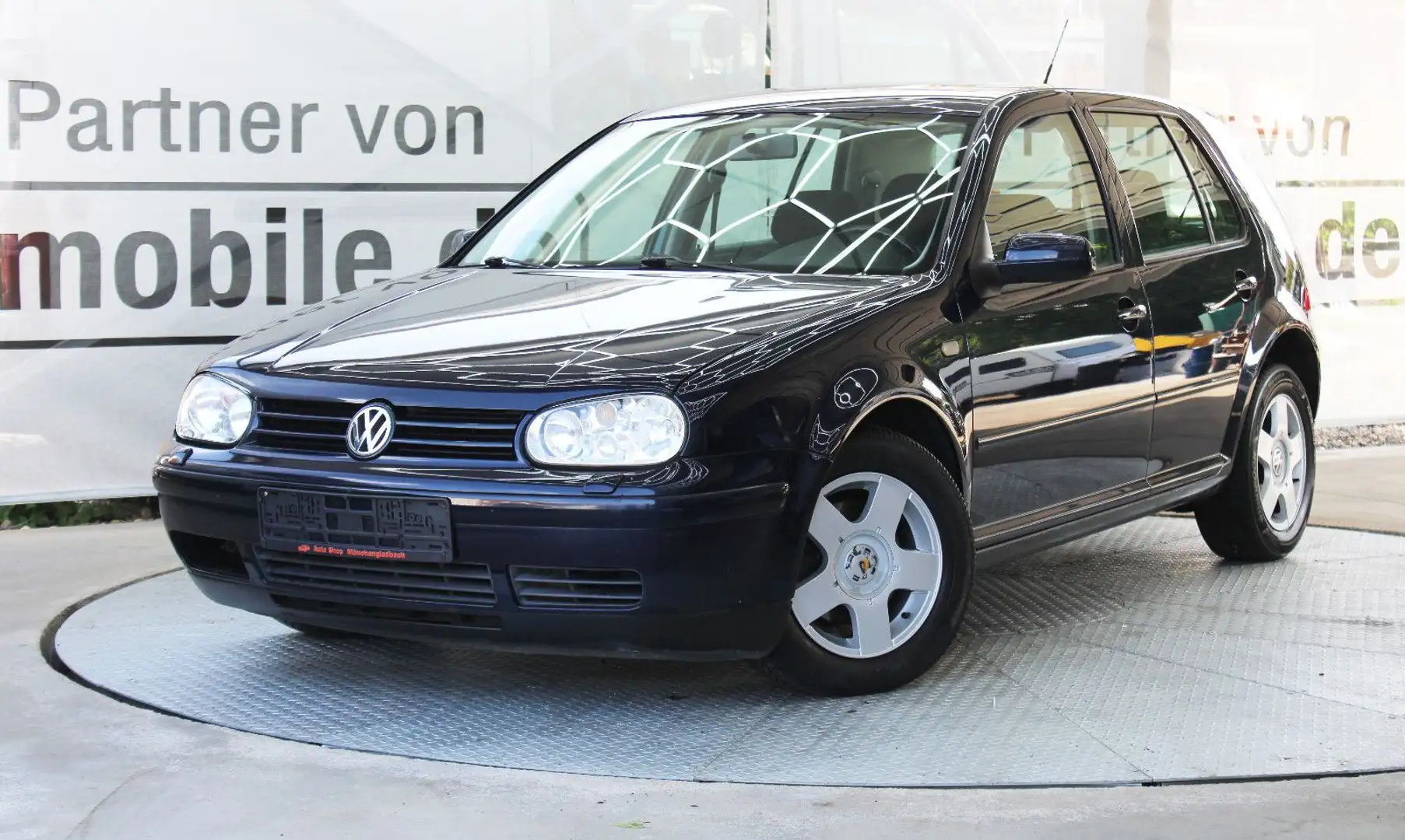 Volkswagen Golf 1.8 *Inspektion Neu*Klima*Allwetterreifen* Kék - 1