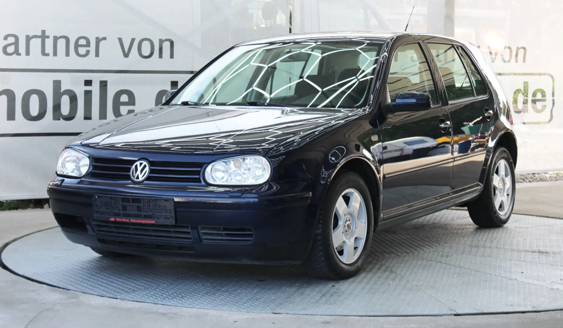 Volkswagen Golf 1.8 *Inspektion Neu*Klima*Allwetterreifen* Kék - 2