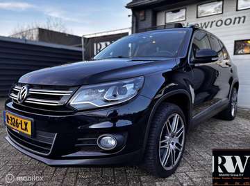 1.4 TSI Sport&Style 4Motion *PANO*CRUISE*