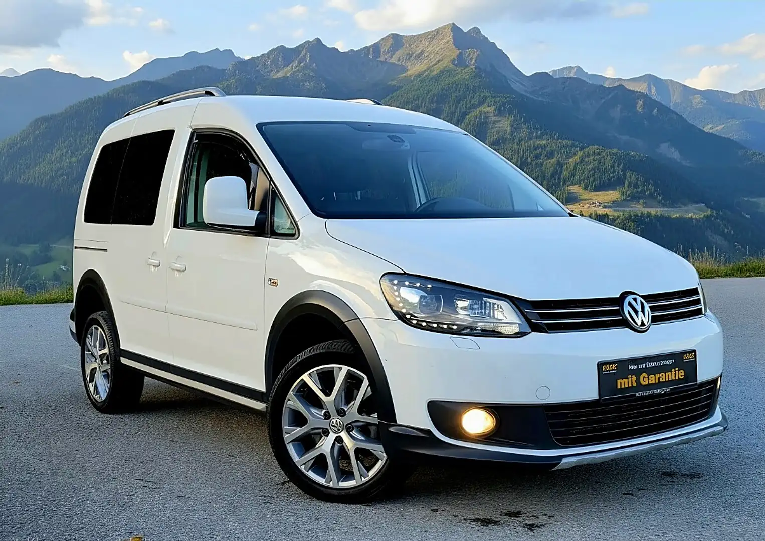 Volkswagen Caddy *Cross*4x4*2,0 TDI*Pickerl neu*servicegepflegt* Weiß - 1