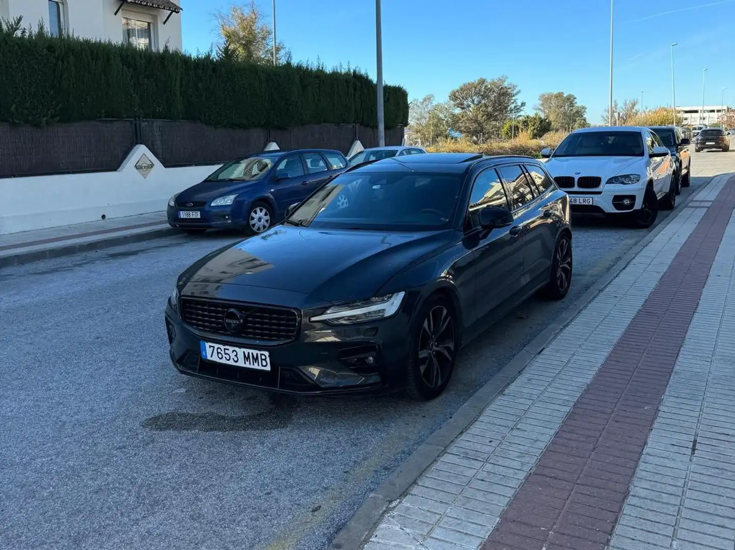 Volvo V60 V60 D4 Momentum Aut. (4.75) Momentum Gris - 2