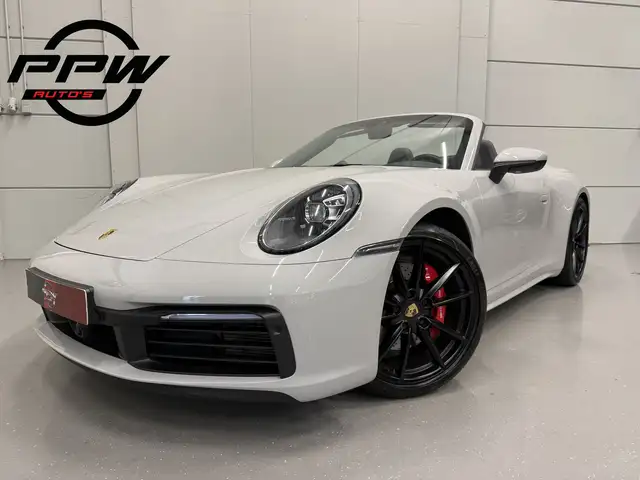 Porsche 992