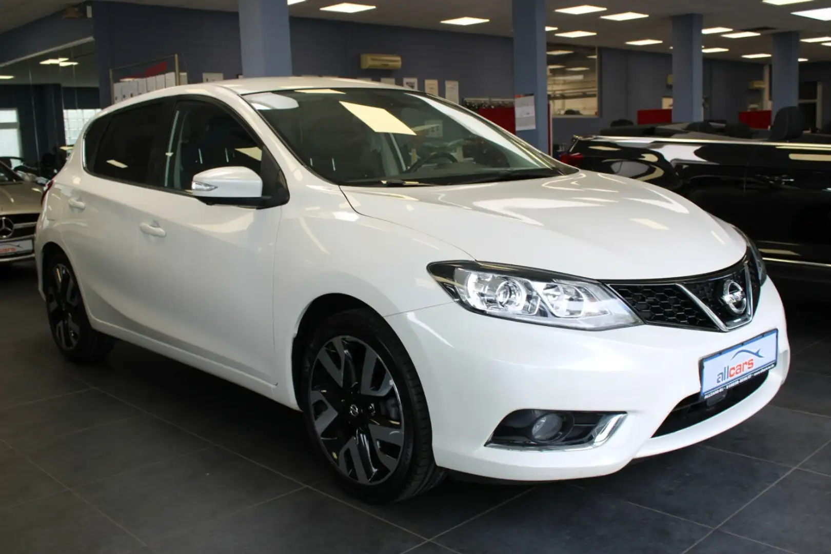 Nissan Pulsar 1.2 DIG-T Tekna Weiß - 1