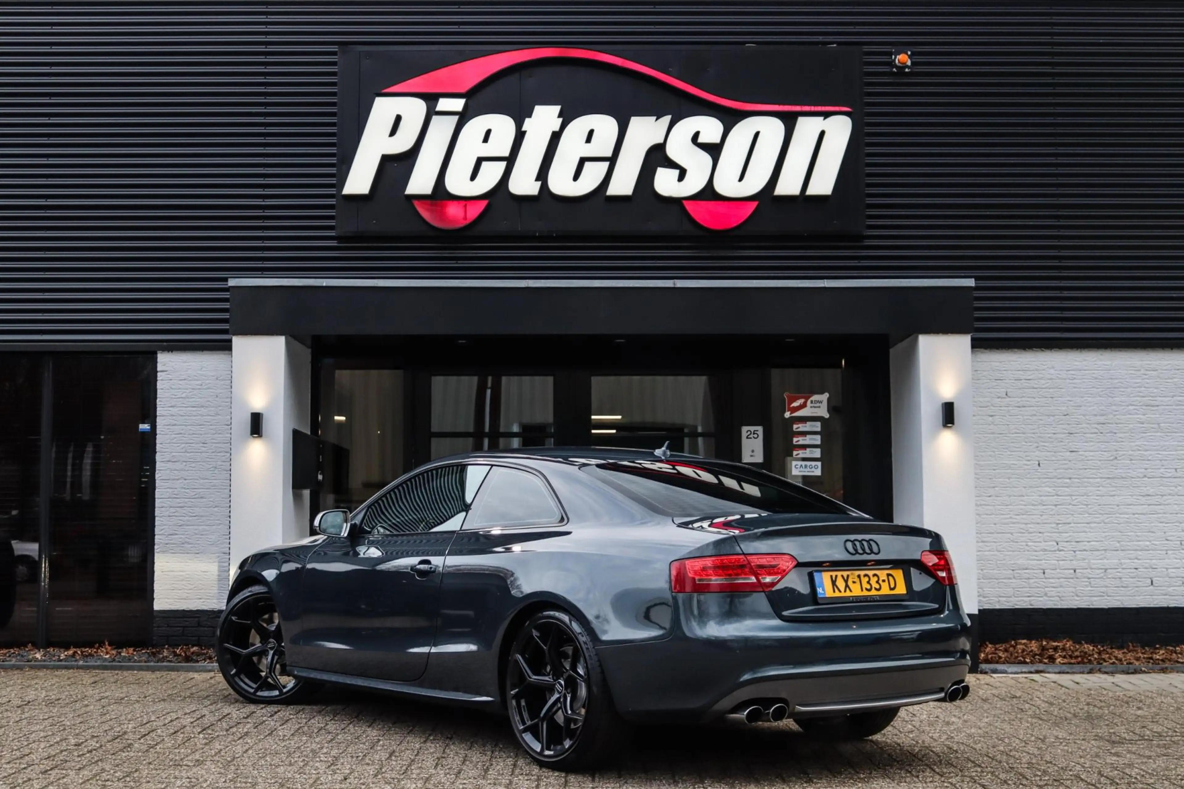Audi S5 Coupé 4.2 FSI Quattro YOUNGTIMER B&O EISENMANN LED — photo 3