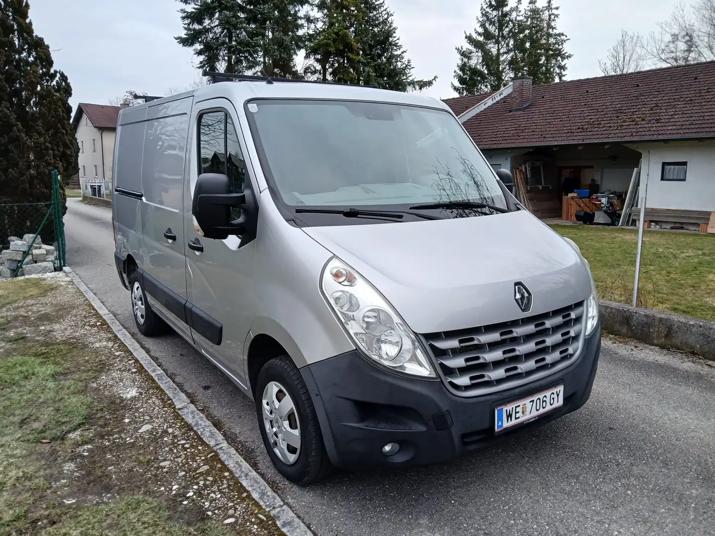 Renault Master Silber - 1