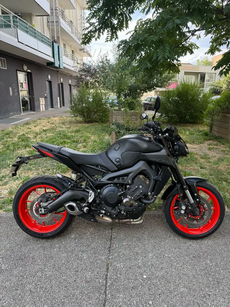 Yamaha MT-09 Zwart - 2