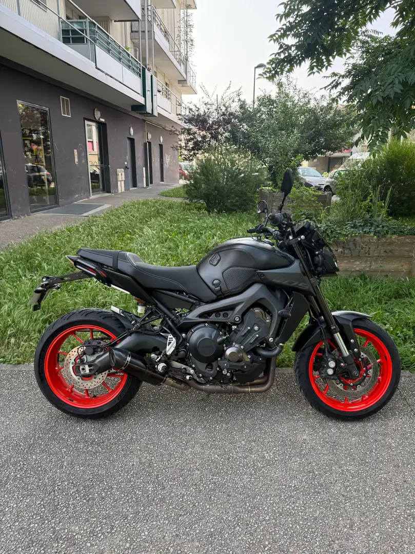 Yamaha MT-09 Noir - 2