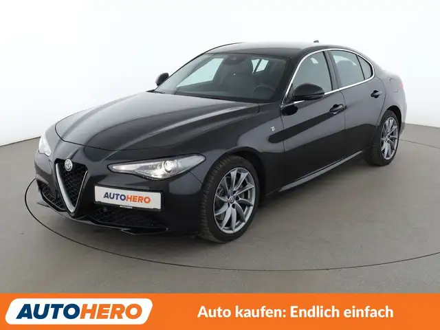 Alfa Romeo Giulia 2.2 JTDM Lusso Ti Aut*NAVI*XENON*ACC*CAM*PDC*SHZ*