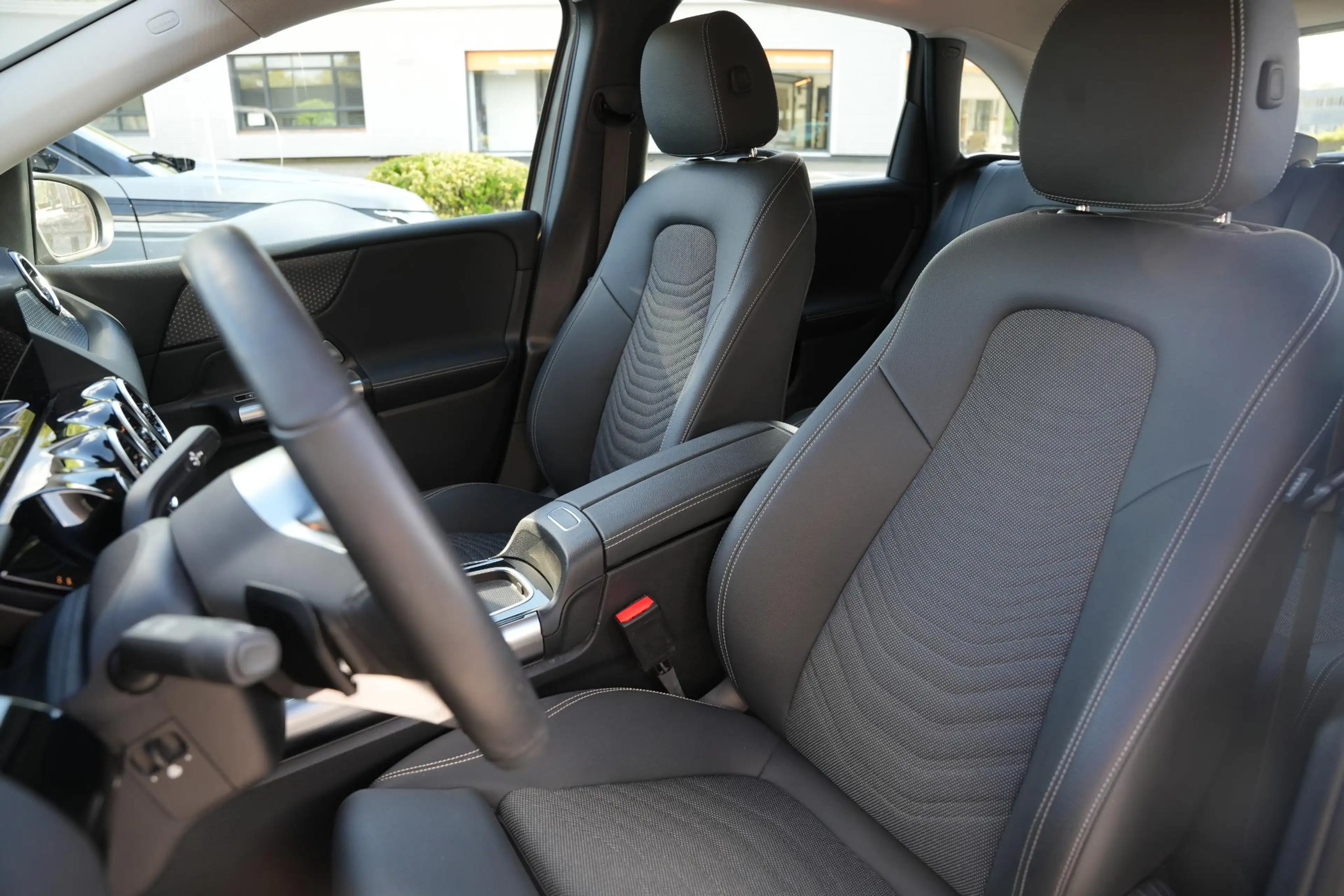 Mercedes-Benz B 180 Progressive Line Advanced Trekhaak Winterpakket MB — photo 4
