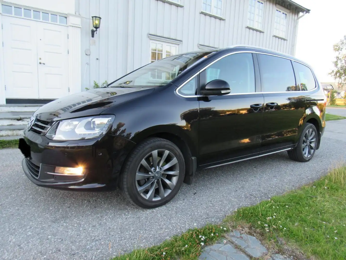 Volkswagen Sharan 2.0 TDI DSG BlueMotion Technology Highline Schwarz - 2