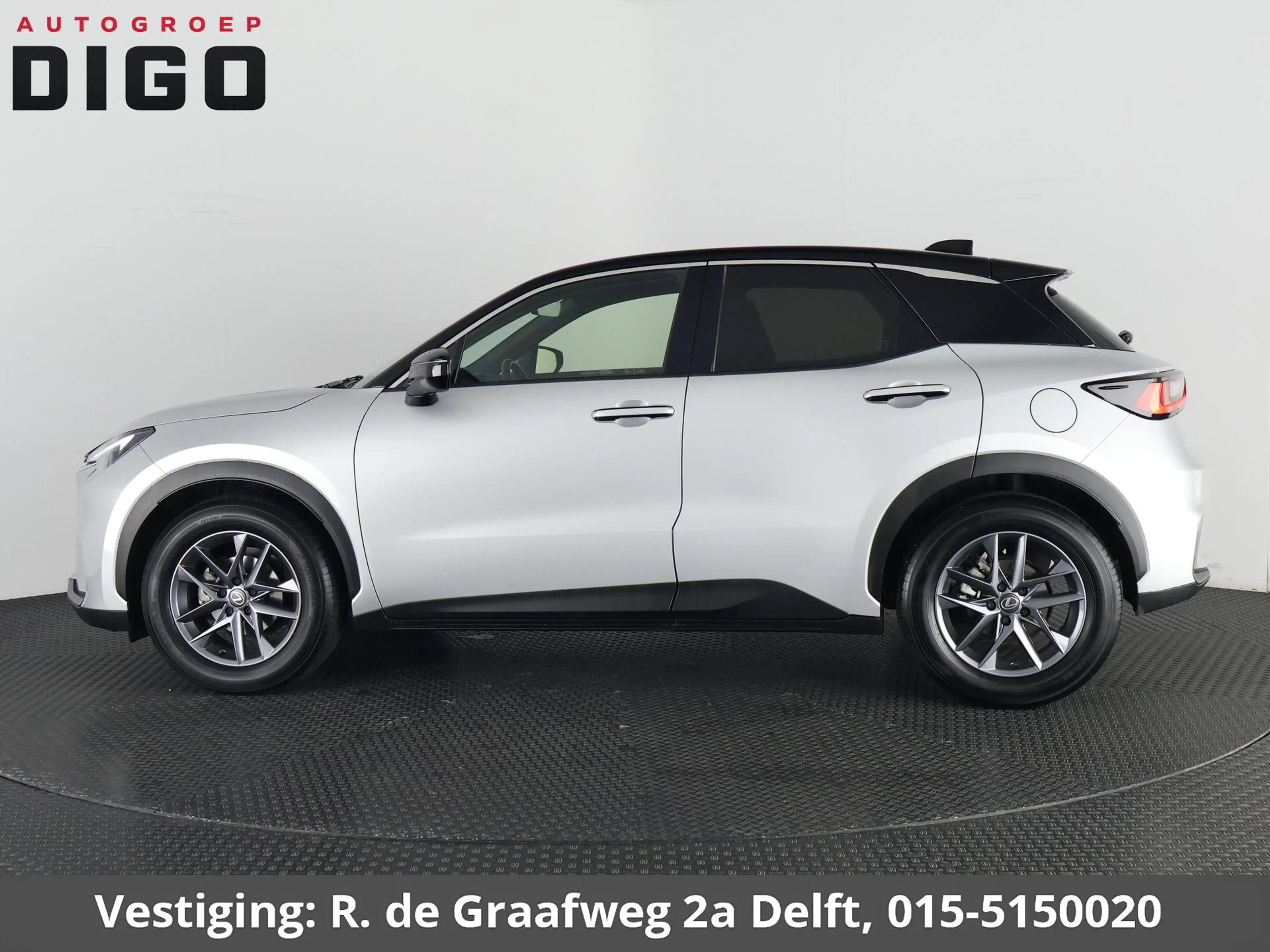 Lexus LBX 1.5 Business Line Bi-Tone 2WD | Dodehoek detectie — photo 4