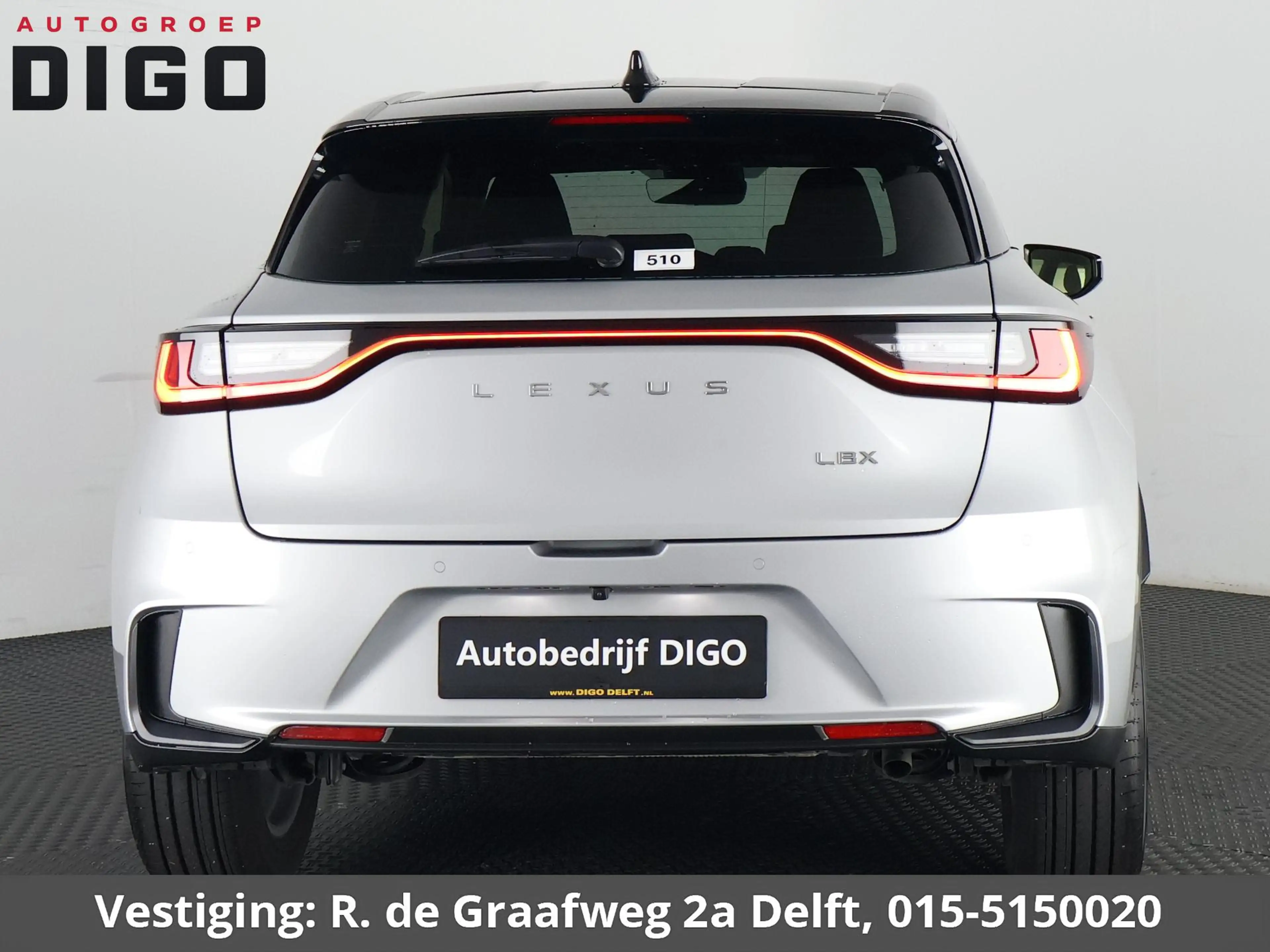Lexus LBX 1.5 Business Line Bi-Tone 2WD | Dodehoek detectie — photo 28