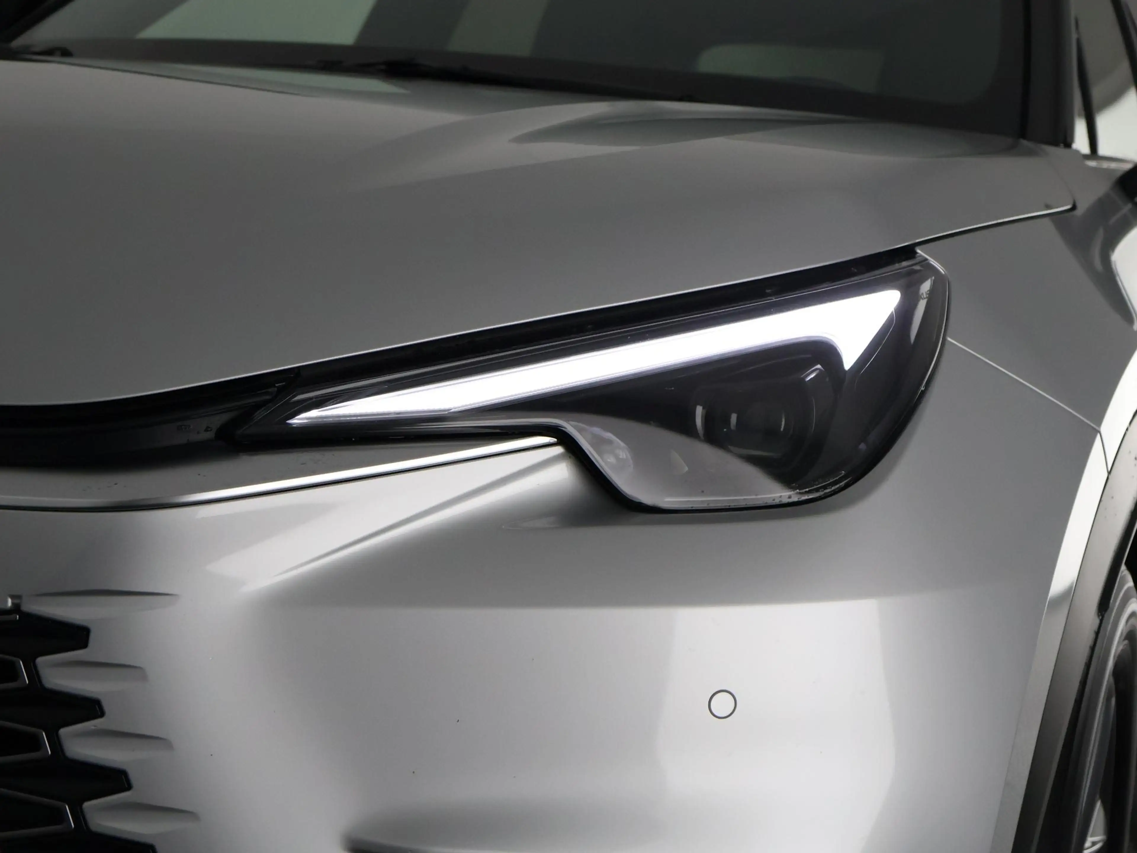 Lexus LBX 1.5 Business Line Bi-Tone 2WD | Dodehoek detectie — photo 24