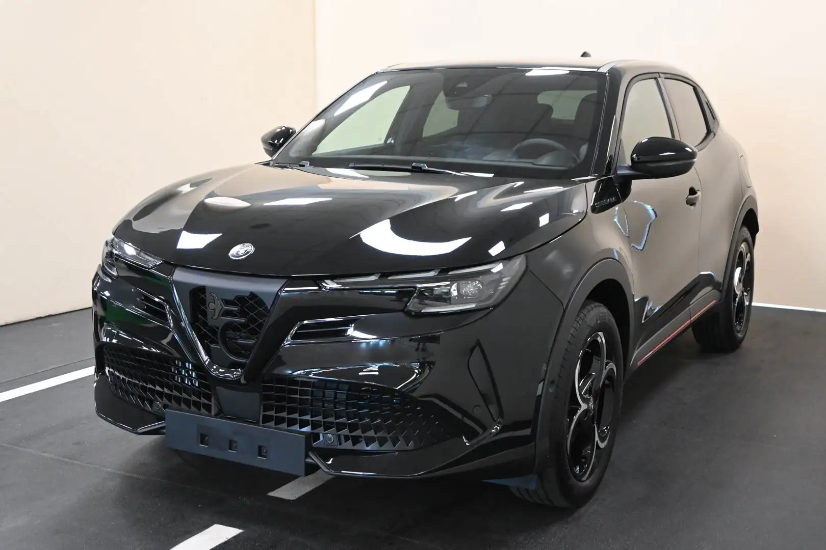 Alfa Romeo Junior Junior 1.2 136 CV Hybrid eDCT6 Speciale Negro - 2