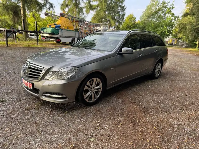 Mercedes-Benz E 250 CDI T Avantgarde BLACK WEEKS!