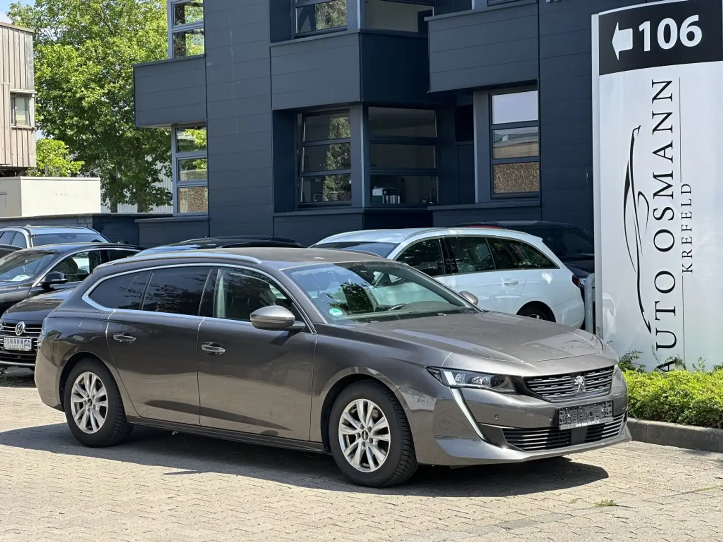 Peugeot 508 SW BlueHDi 130 Active Grau - 1